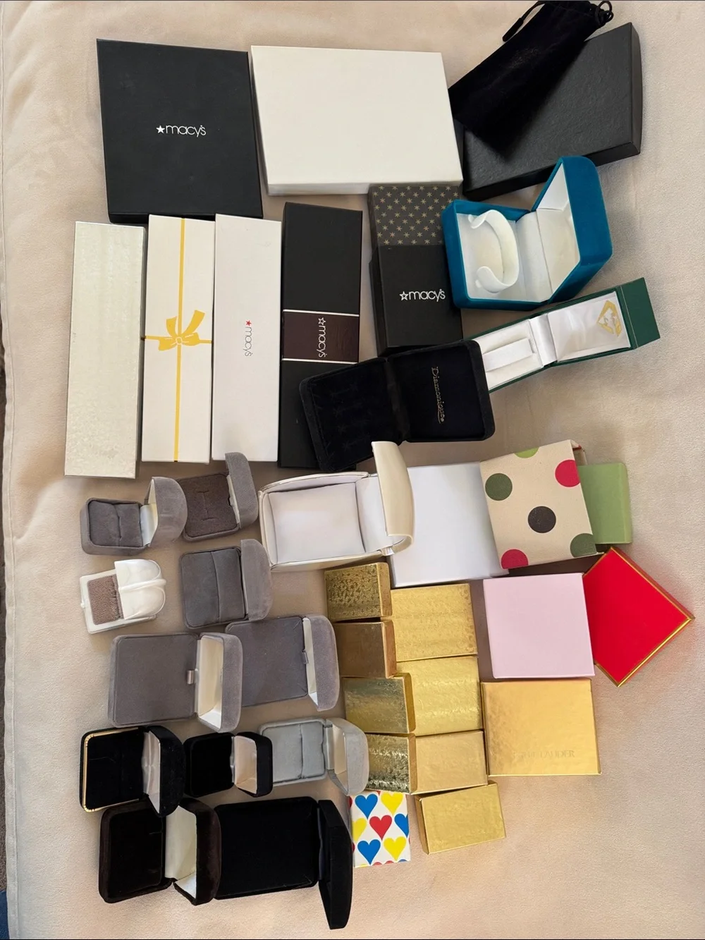 37 Assorted Jewelry Gift Boxes - Mixed Colors - Picture 3 of 7